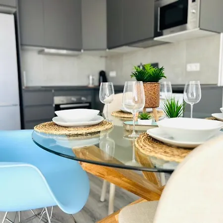 Linares - Playa De Cristianos 2 Bed Apartamento