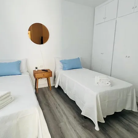 Linares - Playa De Cristianos 2 Bed Daire Los Cristianos (Tenerife)