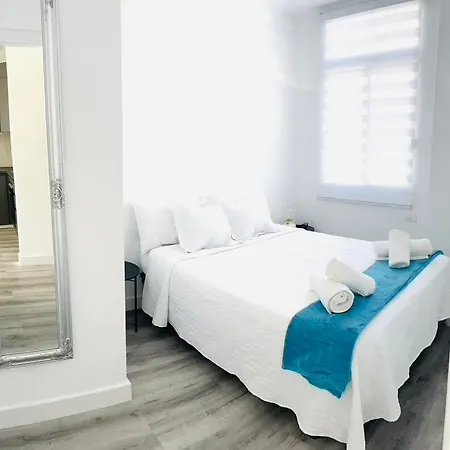 Linares Central Apartment Los Cristianos *