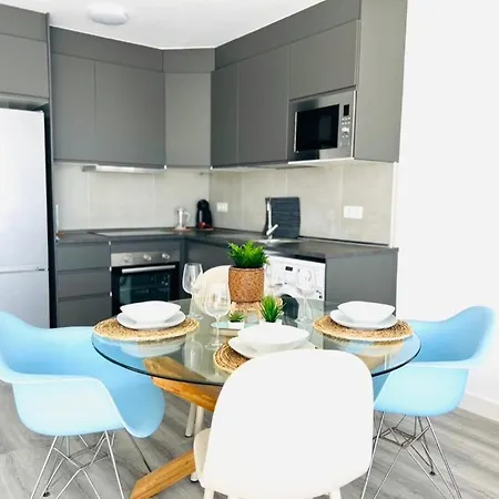 Linares - Playa De Cristianos 2 Bed Appartamento *