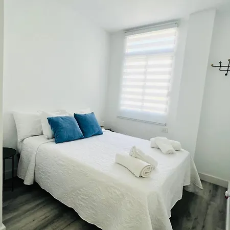 Linares Central Apartment Los Cristianos *