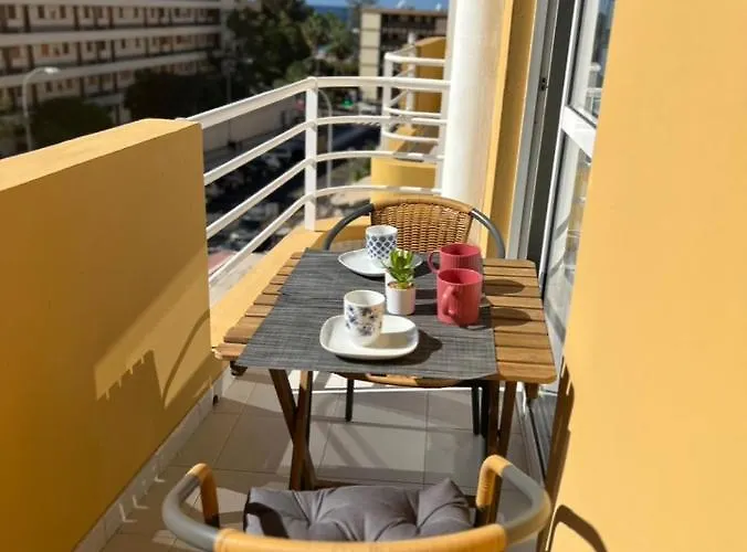 Linares - Playa De Cristianos 2 Bed * Los Cristianos (Tenerife)