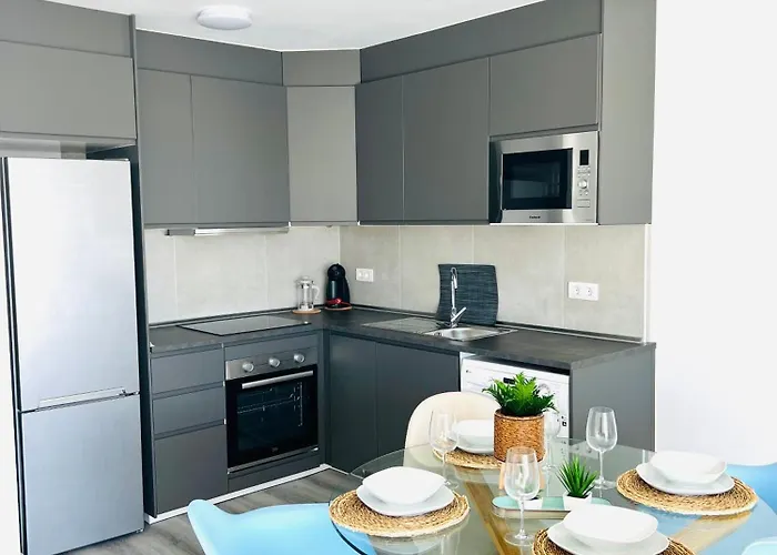 Linares - Playa De Cristianos 2 Bed Los Cristianos (Tenerife)